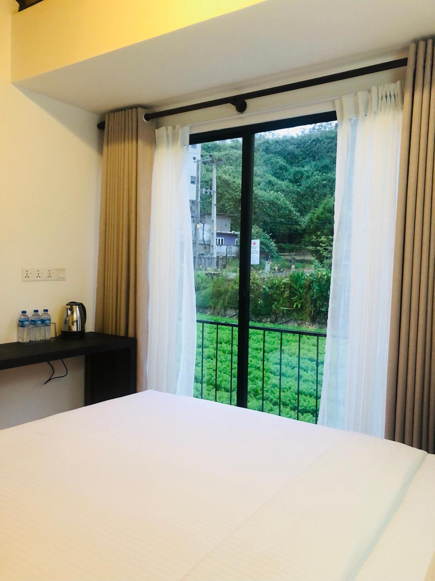 R21 Nuwara Eliya Hotell Eksteriør bilde