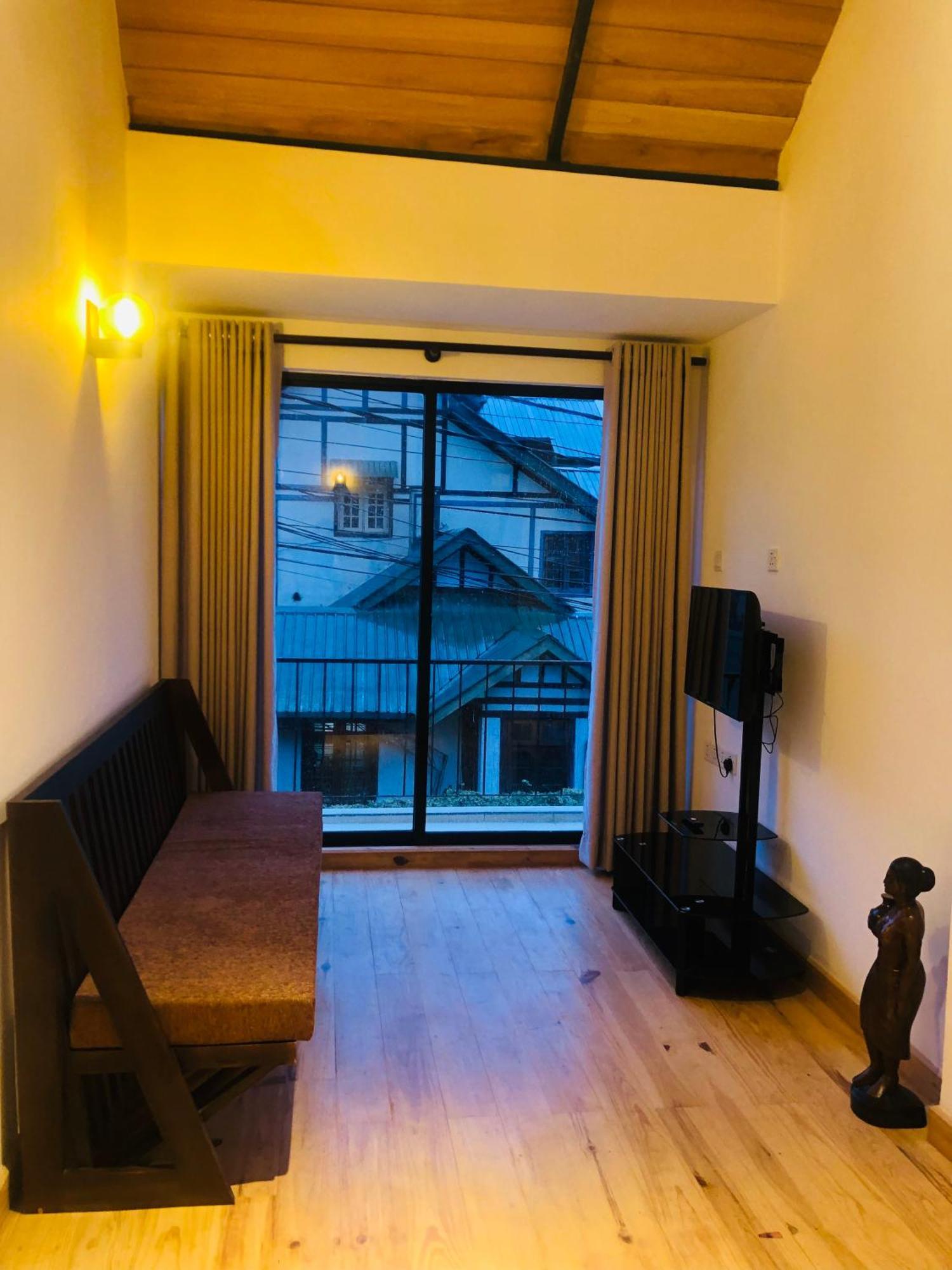 R21 Nuwara Eliya Hotell Eksteriør bilde